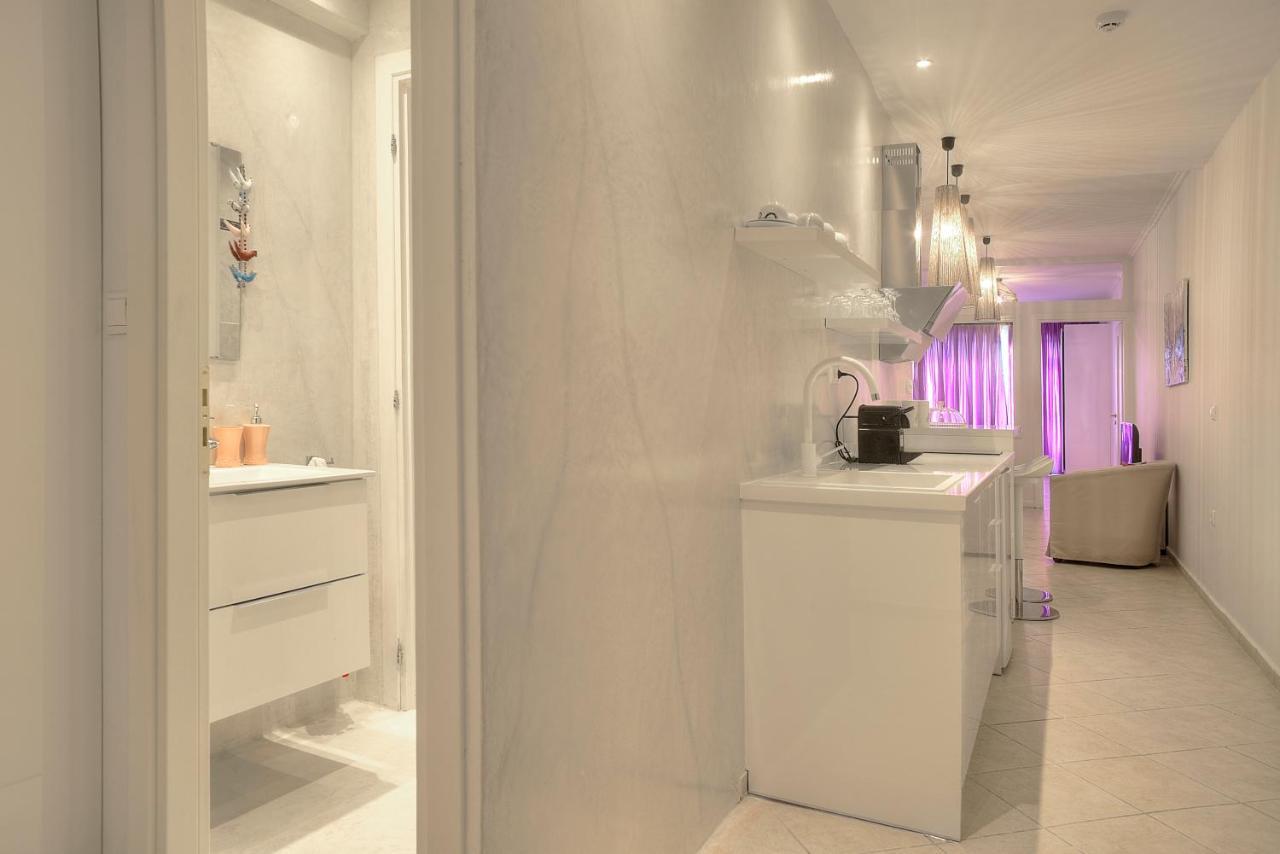 Downtown Glyfada Smart Apartment Athens Exterior photo